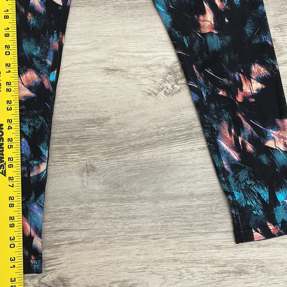 Tuff Athletics Black with Colorful Leaf Print Stretchy Cropped Leggings Size S
